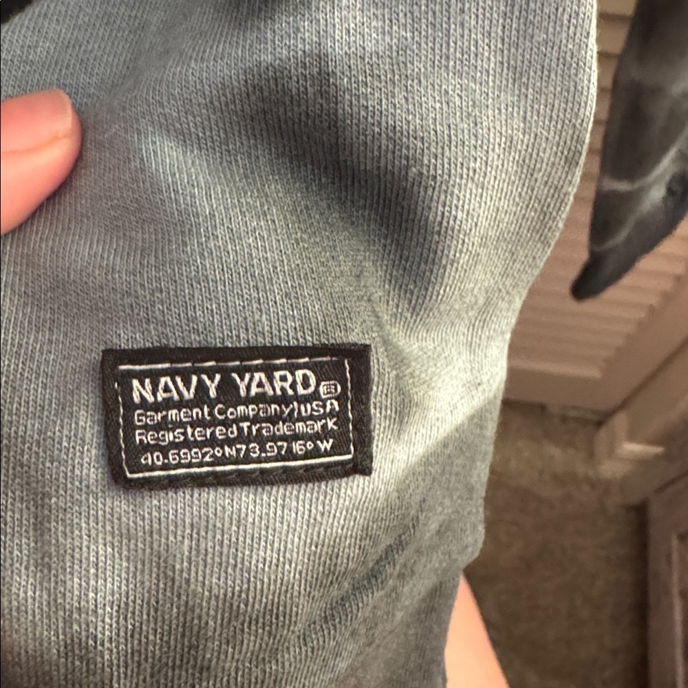 Navy Yard Men's Tie-Dye Sweater - Navy Gray Medium NWT - Picture 5 of 5